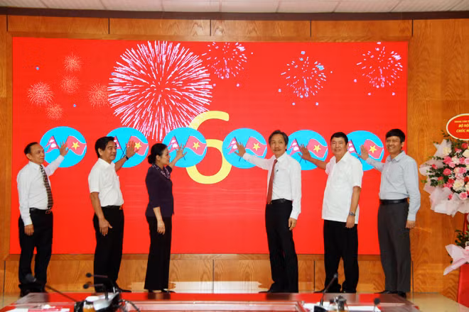 Inauguration du site web de l'Association d'amitié Vietnam-Népal ảnh 2