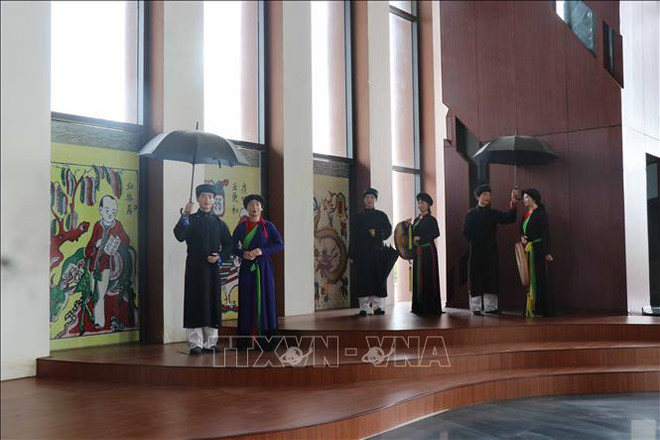 Les chants populaires Quan ho de Bac Ninh sous les feux de la rampe à Bac Ninh ảnh 2 Les chants populaires Quan ho de Bac Ninh sous les feux de la rampe à Bac Ninh ảnh 2