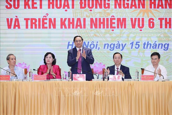 Le PM Pham Minh Chinh à une conférence-bilan du secteur bancaire ảnh 1 Le PM Pham Minh Chinh à une conférence-bilan du secteur bancaire ảnh 1