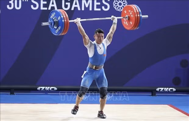 Trois haltérophiles en course vers leur qualification aux JO de Tokyo ảnh 1