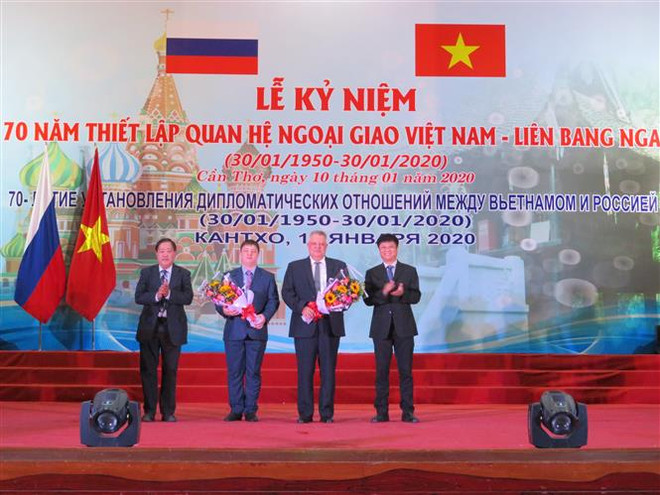 Can Tho célèbre le 70e anniversaire des relations Vietnam-Russie ảnh 1 Can Tho célèbre le 70e anniversaire des relations Vietnam-Russie ảnh 1
