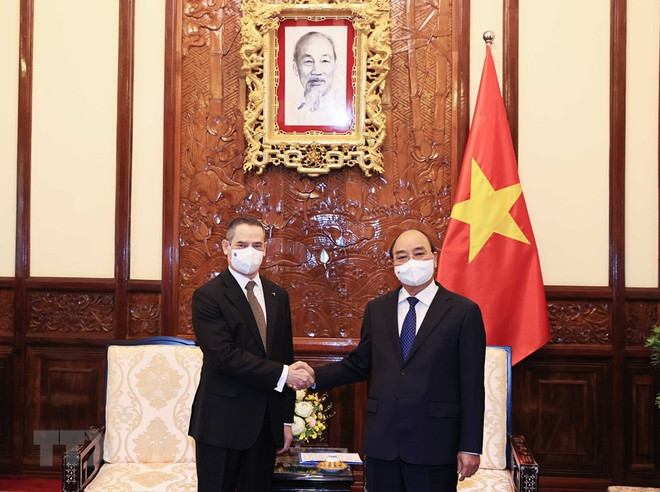 L'ambassadeur du Chili impressionné par la beauté du Têt traditionnel vietnamien ảnh 2 L'ambassadeur du Chili impressionné par la beauté du Têt traditionnel vietnamien ảnh 2