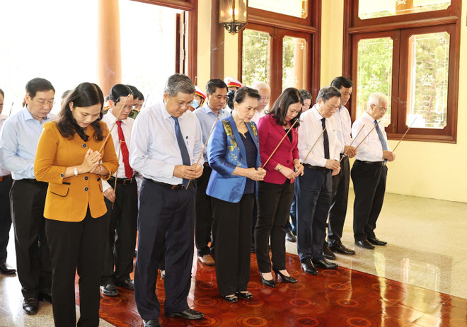 Élections législatives: la présidente de l’AN travaille à An Giang ảnh 2 Élections législatives: la présidente de l’AN travaille à An Giang ảnh 2