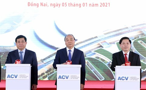 La construction et l’agrandissement des aéroports nécessitent 16 milliards d’USD ảnh 1 La construction et l’agrandissement des aéroports nécessitent 16 milliards d’USD ảnh 1
