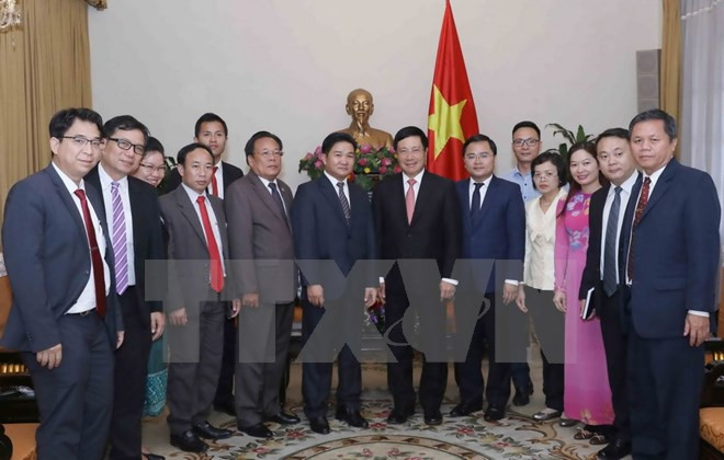 Le vice-PM Pham Binh Minh reçoit la délégation de l’Union de la jeunsse du Laos ảnh 1 Le vice-PM Pham Binh Minh reçoit la délégation de l’Union de la jeunsse du Laos ảnh 1
