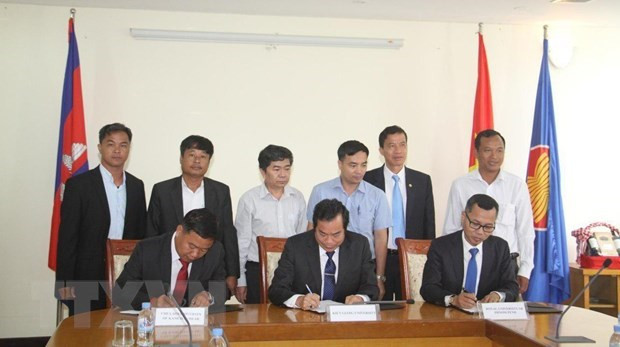 Des universités vietnamiennes et cambodgiennes coopèrent dans la formation ảnh 1 Des universités vietnamiennes et cambodgiennes coopèrent dans la formation ảnh 1