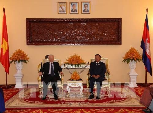 Les activités du secrétaire général du PCV et président Nguyen Phu Trong au Cambodge ảnh 1 Les activités du secrétaire général du PCV et président Nguyen Phu Trong au Cambodge ảnh 1