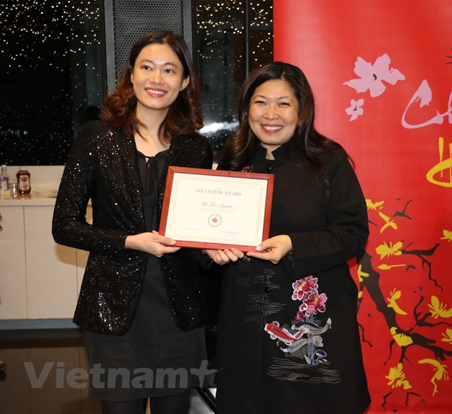 Le Têt traditionnel du Vietnam fêté au Canada et en République tchèque ảnh 2 Le Têt traditionnel du Vietnam fêté au Canada et en République tchèque ảnh 2