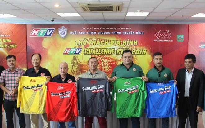 69 équipes en lice pour la plus grande course de voitures tout-terrain du Vietnam ảnh 1 69 équipes en lice pour la plus grande course de voitures tout-terrain du Vietnam ảnh 1