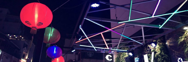 Des artistes vietnamien et français présenteront la danse contemporaine Bleu Neon ảnh 1 Des artistes vietnamien et français présenteront la danse contemporaine Bleu Neon ảnh 1