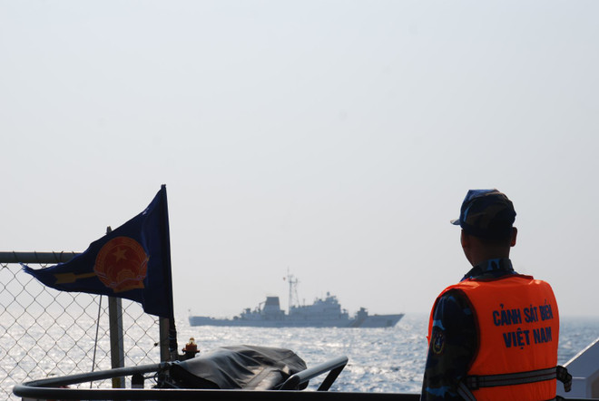 La Garde-côte vietnamienne inspecte la zone de pêche commune du golfe du Bac Bô ảnh 1 La Garde-côte vietnamienne inspecte la zone de pêche commune du golfe du Bac Bô ảnh 1