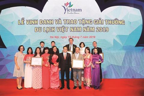De nombreux prix pour Saigontourist en 2019 ảnh 1