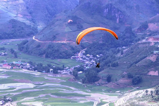 Ouverture du festival de parapente 2019 à Yen Bai ảnh 1 Ouverture du festival de parapente 2019 à Yen Bai ảnh 1
