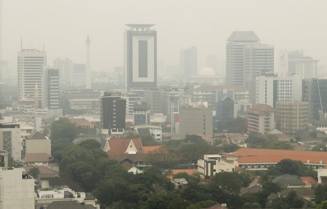 Pollution: la capitale indonésienne ordonne la circulation alternée ảnh 1 Pollution: la capitale indonésienne ordonne la circulation alternée ảnh 1