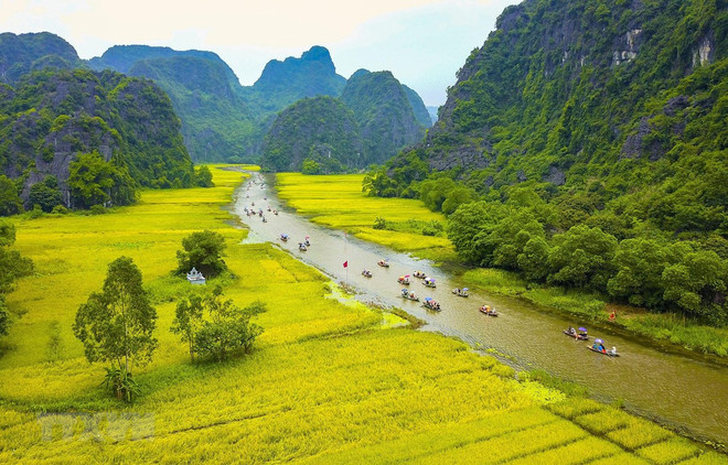 Ninh Binh continue de préserver le complexe paysager de Trang An ảnh 2 Ninh Binh continue de préserver le complexe paysager de Trang An ảnh 2