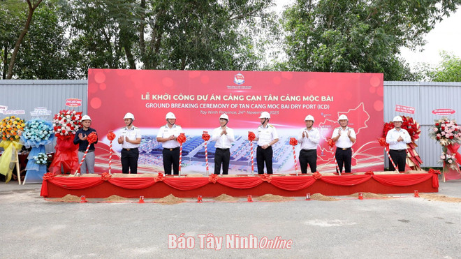 Logistique: mise en chantier du dépôt intérieur des conteneurs de Tan Cang Moc Bai ảnh 1