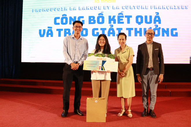 Vu Cát Tuong Linh remporte le Concours d’éloquence en français 2023 ảnh 1 Vu Cát Tuong Linh remporte le Concours d’éloquence en français 2023 ảnh 1