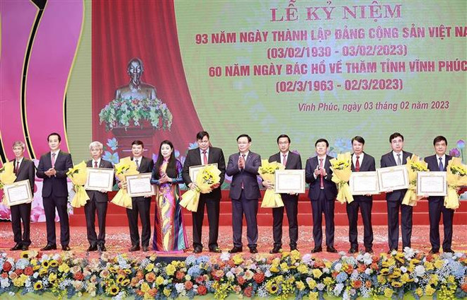 Le président de l'Assemblée nationale se rend à Vinh Phuc ảnh 2 Le président de l'Assemblée nationale se rend à Vinh Phuc ảnh 2