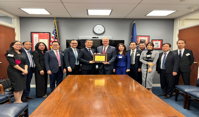 Vietnam-Etats-Unis: promotion de la coopération entre les organes législatifs dans les sciences ảnh 2 Vietnam-Etats-Unis: promotion de la coopération entre les organes législatifs dans les sciences ảnh 2