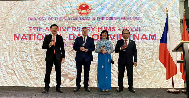 La Fête nationale du Vietnam célébrée en Malaisie, en République tchèque et au Venezuela ảnh 1 La Fête nationale du Vietnam célébrée en Malaisie, en République tchèque et au Venezuela ảnh 1