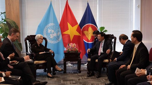 Le Vietnam promeut les relations de coopération bilatérale ảnh 2 Le Vietnam promeut les relations de coopération bilatérale ảnh 2