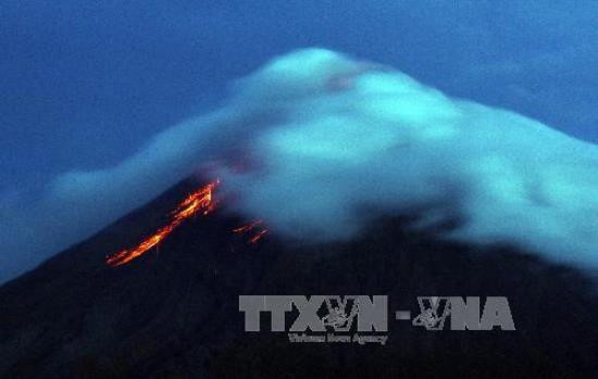 Philippines : le volcan Mayon menace d’entrer en éruption, des milliers d'habitants évacués ảnh 1 Philippines : le volcan Mayon menace d’entrer en éruption, des milliers d'habitants évacués ảnh 1