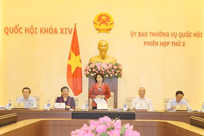 Clôture de la 2ème réunion du Comité permanent de l’Assemblée nationale ảnh 1