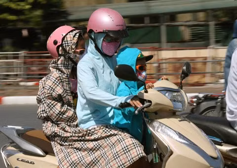Le Centre et le Nord frappés par la canicule de juillet ảnh 2