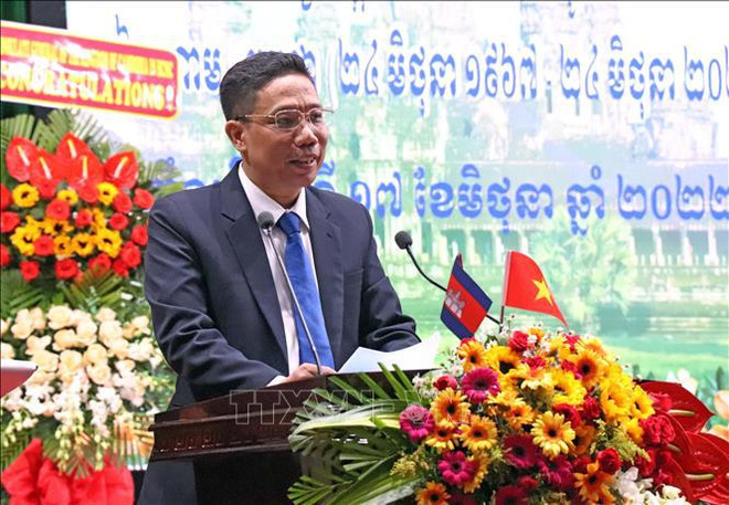Can Tho fête le 55e anniversaire des relations Vietnam-Cambodge ảnh 1 Can Tho fête le 55e anniversaire des relations Vietnam-Cambodge ảnh 1