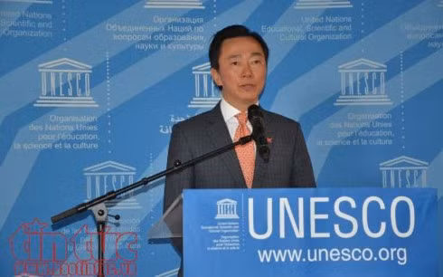 Pham Sanh Chau se retire de l’élection du prochain directeur général de l’UNESCO ảnh 1 Pham Sanh Chau se retire de l’élection du prochain directeur général de l’UNESCO ảnh 1