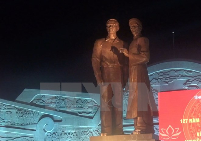 L’anniversaire de la naissance du Président Ho Chi Minh fêté en grande pompe ảnh 1 L’anniversaire de la naissance du Président Ho Chi Minh fêté en grande pompe ảnh 1