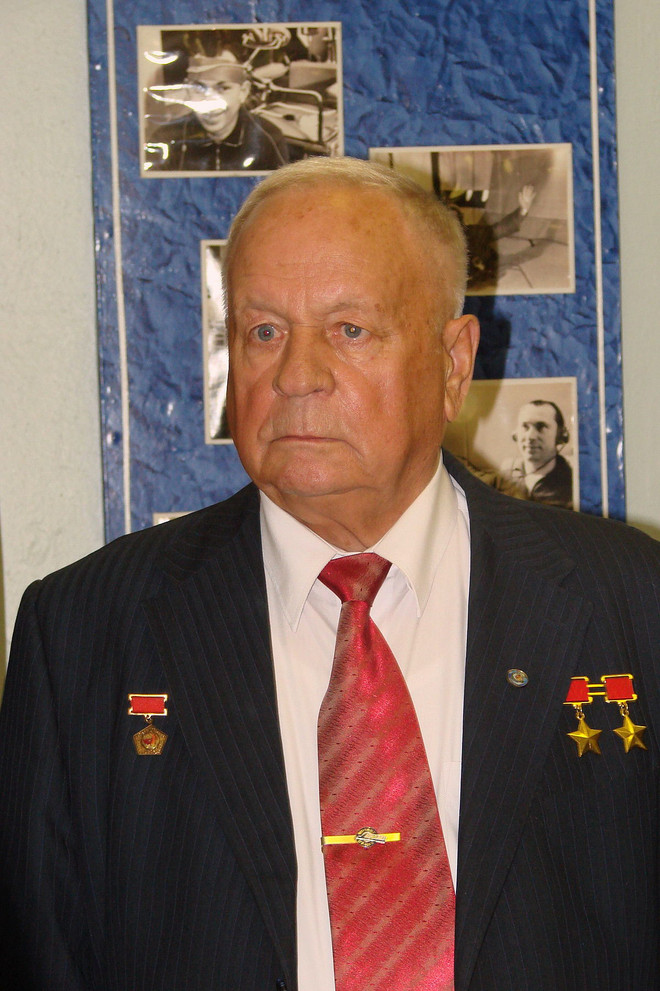 Message de condoléances du Vietnam suite au décès du cosmonaute soviétique Viktor Gorbatko ảnh 1 Message de condoléances du Vietnam suite au décès du cosmonaute soviétique Viktor Gorbatko ảnh 1
