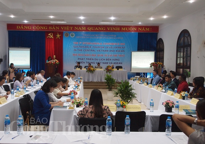 Pour le développement durable du tourisme au Centre Vietnam et à l’ASEAN ảnh 1 Pour le développement durable du tourisme au Centre Vietnam et à l’ASEAN ảnh 1