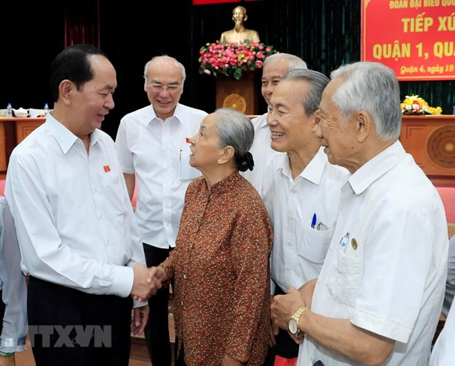 Le président Tran Dai Quang rencontre des électeurs de Ho Chi Minh-Ville ảnh 1 Le président Tran Dai Quang rencontre des électeurs de Ho Chi Minh-Ville ảnh 1