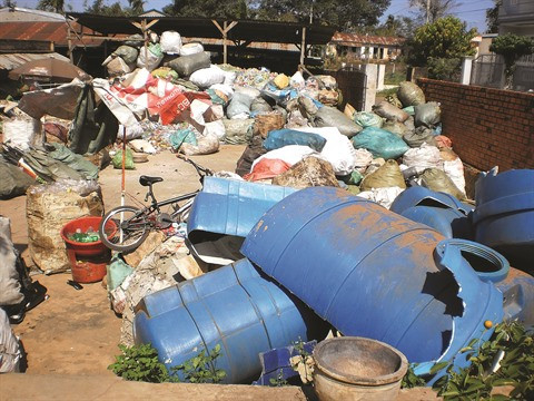 Le Vietnam révise sa stratégie de gestion des déchets solide ảnh 1 Le Vietnam révise sa stratégie de gestion des déchets solide ảnh 1
