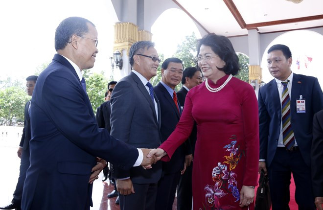 La vice-présidente vietnamienne effectue une visite officielle au Laos ảnh 1 La vice-présidente vietnamienne effectue une visite officielle au Laos ảnh 1