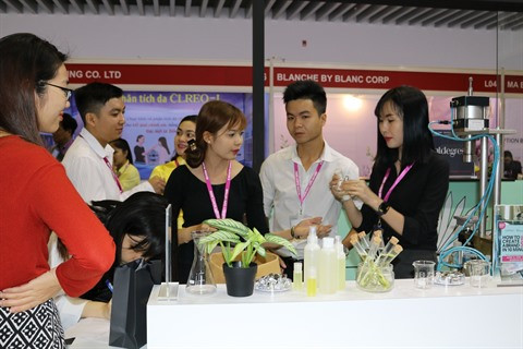Les marques de cosmétiques internationales en force au Mékong Beauty Show 2018 ảnh 2 Les marques de cosmétiques internationales en force au Mékong Beauty Show 2018 ảnh 2
