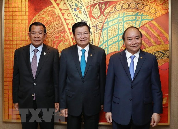 Le PM Nguyên Xuân Phuc multiplie ses rencontres en Thaïlande ảnh 2 Le PM Nguyên Xuân Phuc multiplie ses rencontres en Thaïlande ảnh 2
