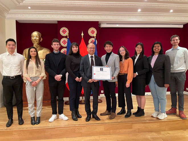 Des étudiants en sciences politiques découvrent les relations Vietnam - France et Vietnam - UE ảnh 2 Des étudiants en sciences politiques découvrent les relations Vietnam - France et Vietnam - UE ảnh 2