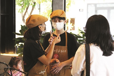 Angel, un café à Dà Nang qui emploie des malentendants ảnh 1