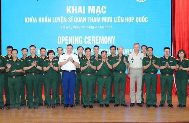 Le Vietnam accueille la formation des officiers d'état-major des Nations Unies ảnh 1 Le Vietnam accueille la formation des officiers d'état-major des Nations Unies ảnh 1