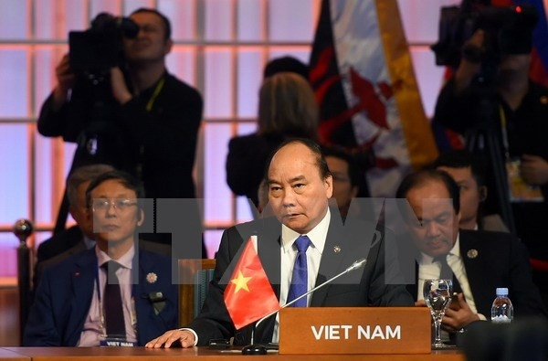 Le PM Nguyen Xuan Phuc termine sa participation au 31e Sommet de l’ASEAN et aux conférences connexes ảnh 1 Le PM Nguyen Xuan Phuc termine sa participation au 31e Sommet de l’ASEAN et aux conférences connexes ảnh 1