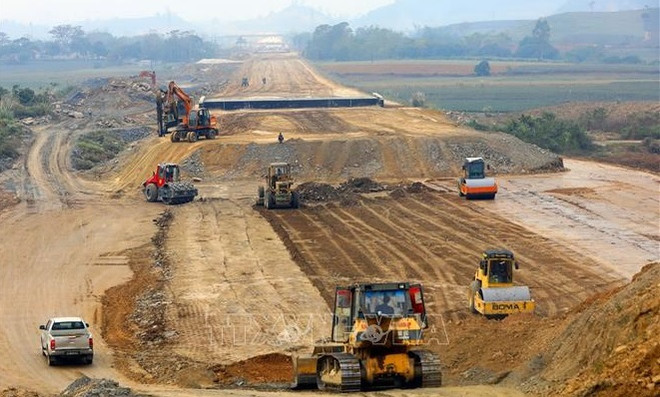 Promouvoir les activités économiques grâce au décaissement du capital d'investissement public ảnh 1