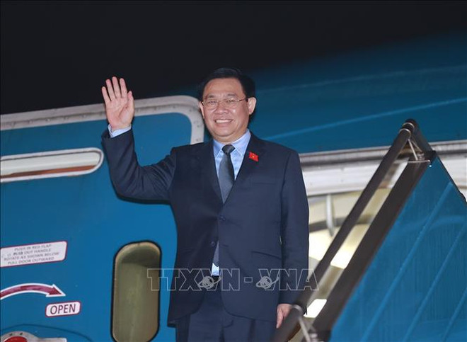 Le président de l’AN quitte Hanoï pour des visites officielles à Cuba, en Argentine et en Uruguay ảnh 1 Le président de l’AN quitte Hanoï pour des visites officielles à Cuba, en Argentine et en Uruguay ảnh 1