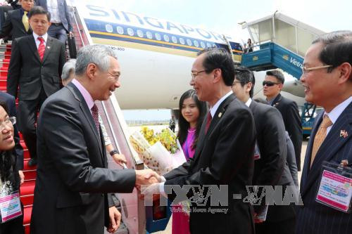 La visite du PM Lee Hsien Loong resserrera les liens Singapour-Vietnam ảnh 1