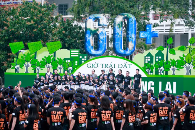 Plus de 2.000 étudiants participent à l’Heure de la Terre 2017 ảnh 1