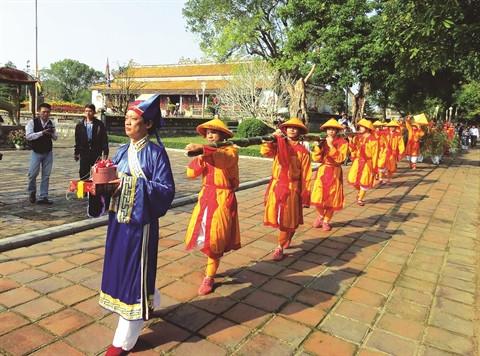 Le mât rituel, protecteur de la famille durant le Têt ảnh 2 Le mât rituel, protecteur de la famille durant le Têt ảnh 2
