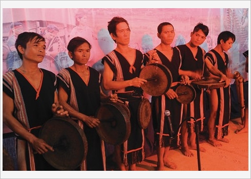 Les Xê Dang encouragés à perpétuer leurs traditions ảnh 3 Les Xê Dang encouragés à perpétuer leurs traditions ảnh 3