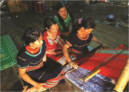 Les Xê Dang encouragés à perpétuer leurs traditions ảnh 1 Les Xê Dang encouragés à perpétuer leurs traditions ảnh 1