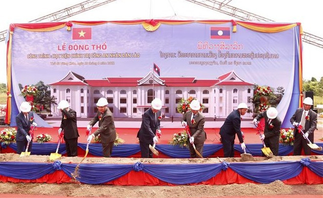 Vietnam – Laos: approfondissement des relations entre les deux ministères de la Sécurité ảnh 1 Vietnam – Laos: approfondissement des relations entre les deux ministères de la Sécurité ảnh 1